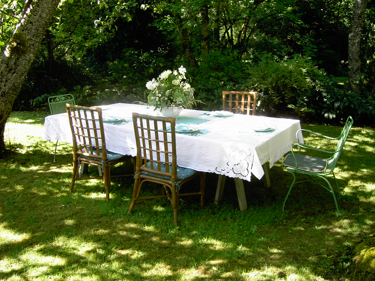Our display garden is a fine afternoon tea setting
